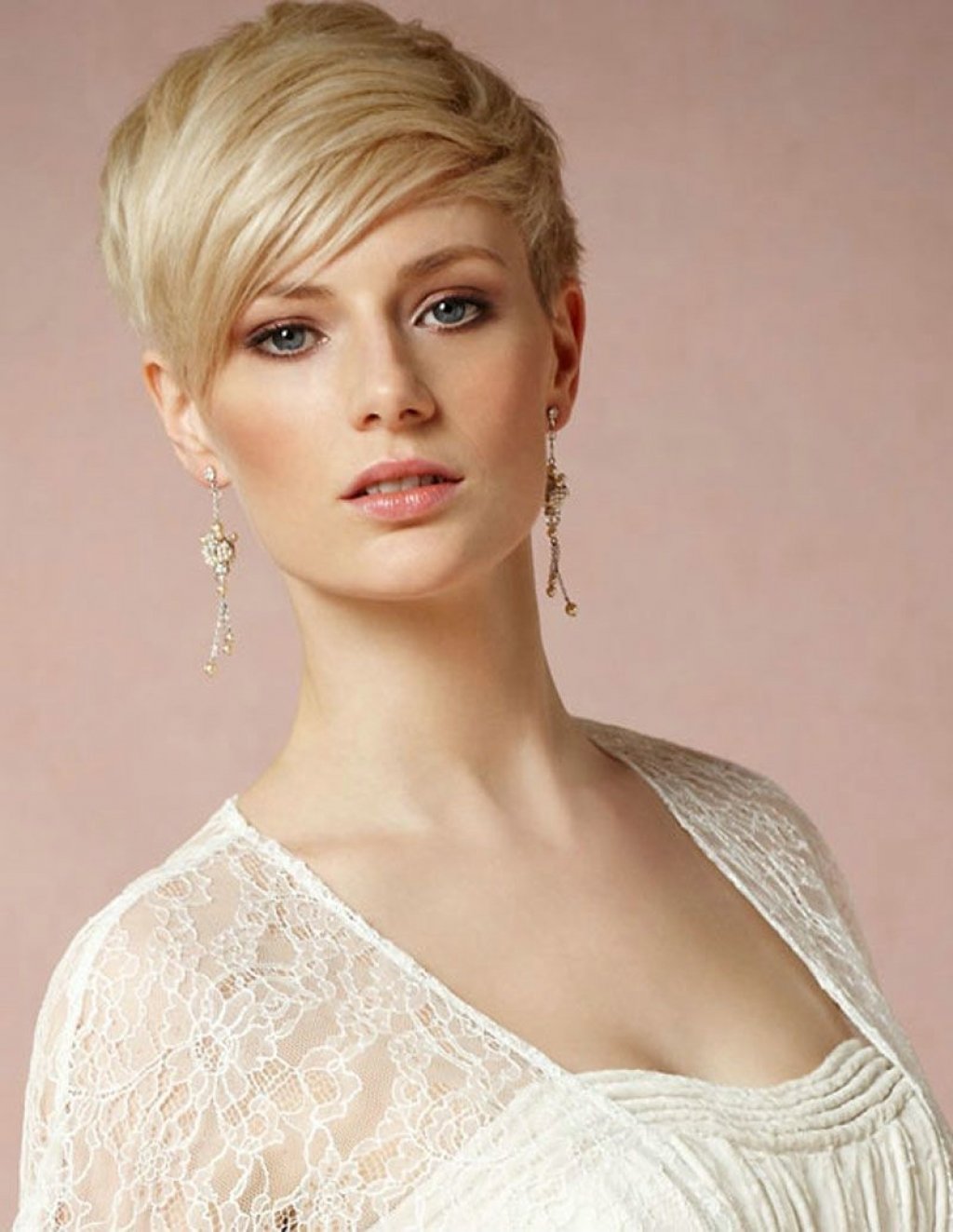 Стрижка пикси на короткие волосы − 10 элегантных и модных вариантов стрижек для женщин, фото
