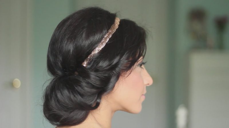 Прически на средние волосы: красивые и модные, свадебные, на выпускной и на каждый день