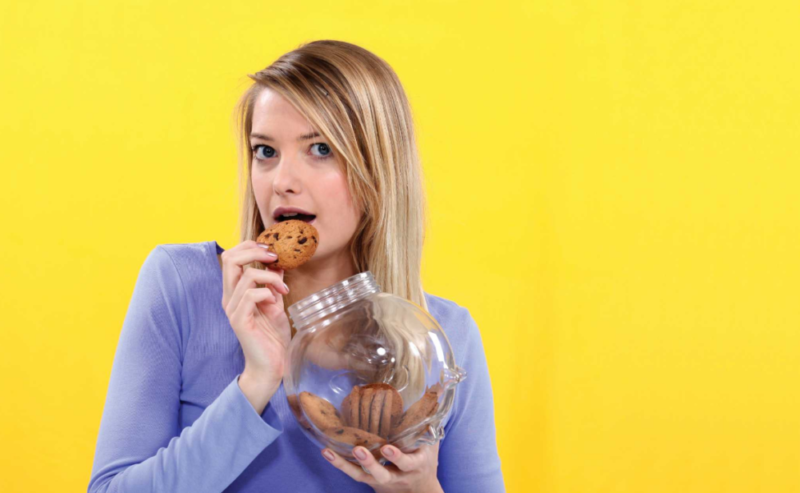 Сколько калорий в печенье, 🍪 какие виды подходят для диеты, польза и вред для организма