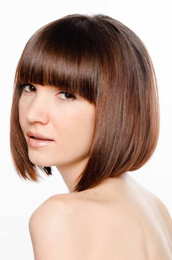 Прически с челкой − 15 вариантов женских причесок на длинные, короткие и средней длины волосы