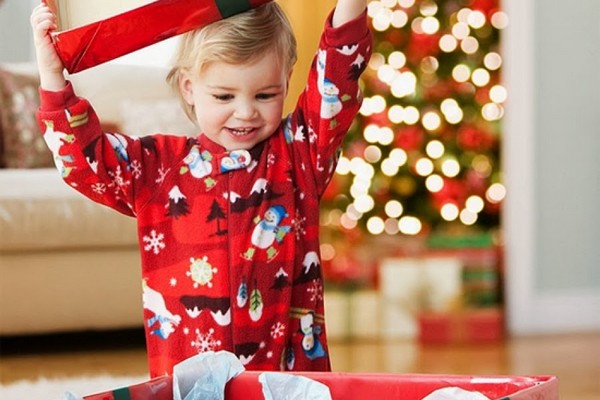 Подарок чужому ребенку: топ-9 сомнительных идей