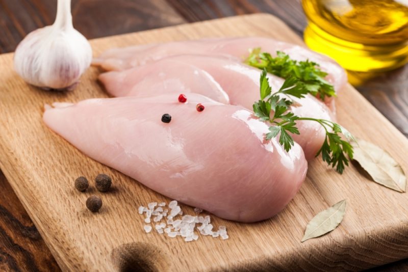 Сколько калорий в куриной грудке, приготовленной различными способами