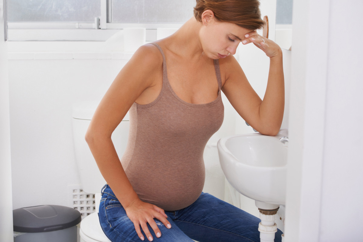 Дюфалак при беременности: инструкция по применению, противопоказания, состав, аналоги слабительного средства