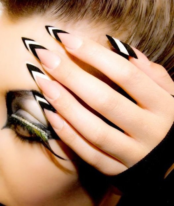 Френч на миндалевидных ногтях с дизайном и классический − 20 идей красивого и модного маникюра с фото
