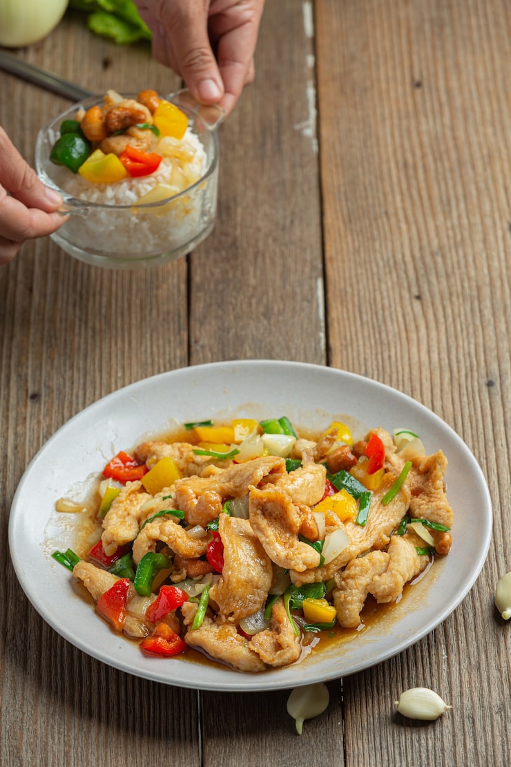 7 рецептов вкусного риса с курицей, приготовленного на сковороде 1ez0km05nqw209l5ay