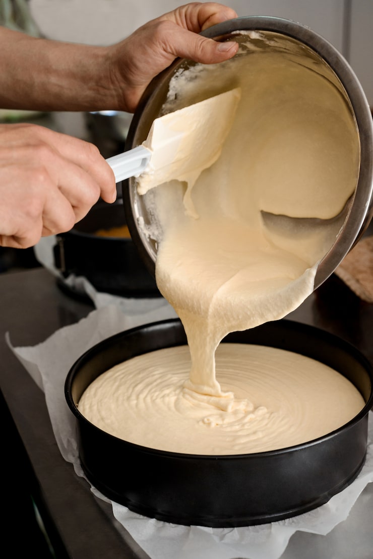 Как приготовить вареную сгущенку дома и использовать ее в выпечке: 6 рецептов 55dxhkwngie629e0nq